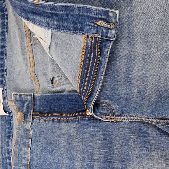 New Lane Bryant Signature Fit Midi Short Mid-Rise Flex Magic Waistband Size 22 - Picture 6 of 13